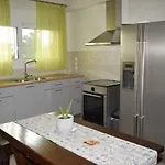Mary's Close To The Sea דירה