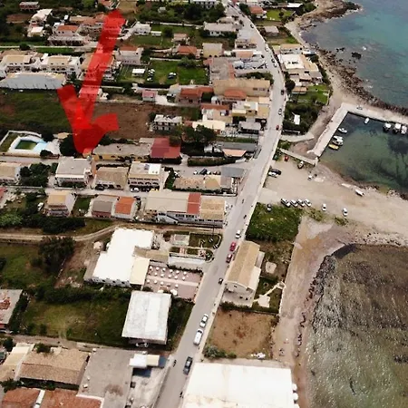 Mary's Close To The Sea *